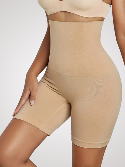 Silouet High-Waisted Shorts